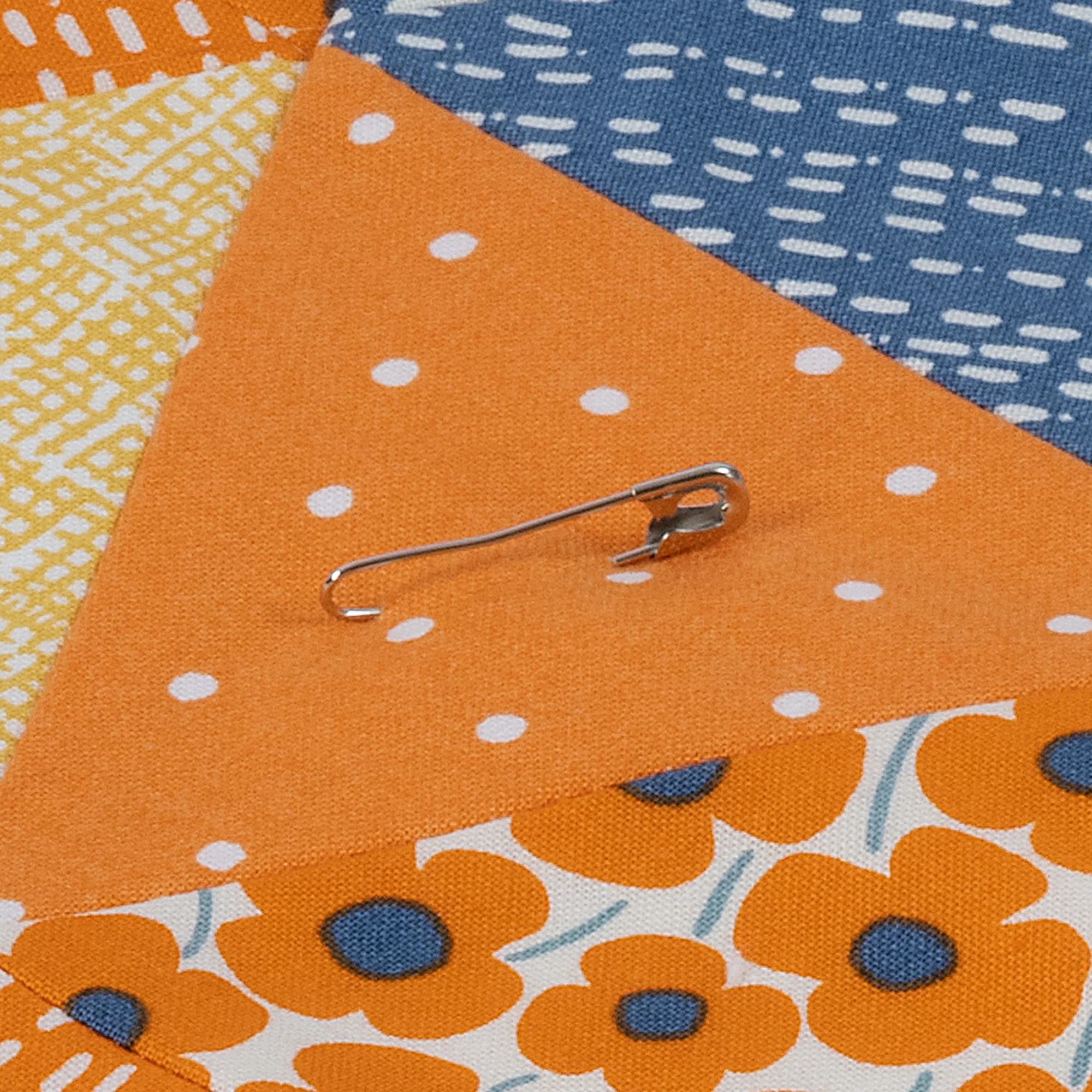 1-1/16" Curved Coiless Safety Pins, 50 pc - Image 7
