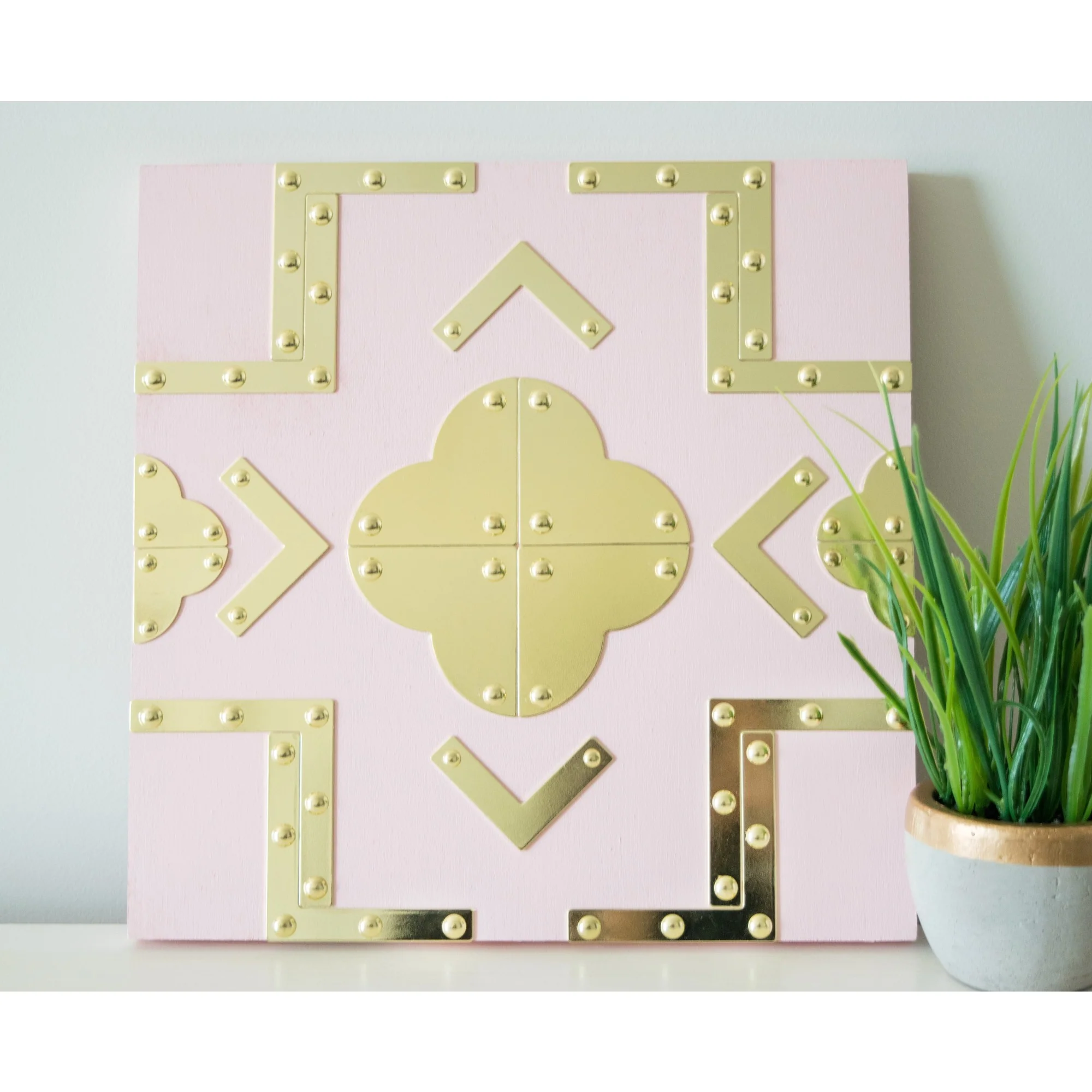 Smooth Quatrefoil Corners, Small, Brass, 4 pc - Image 6
