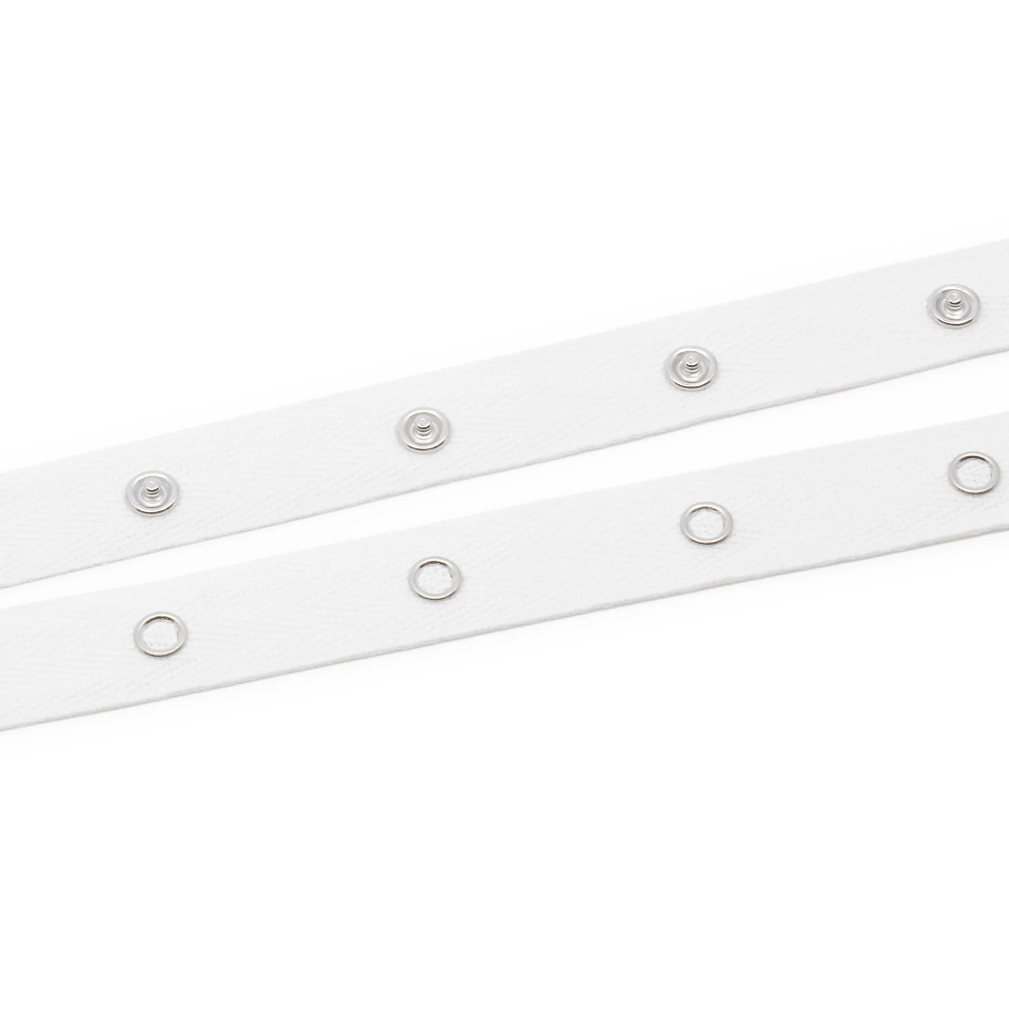 17-1/2" Snap Tape, 12 Snaps, White - Image 3